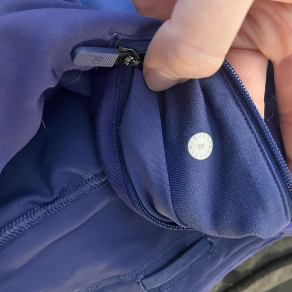 Lululemon Speed Up Low-Rise Lined Short 2.5" - Purple Size 8 - Picture 7 of 7